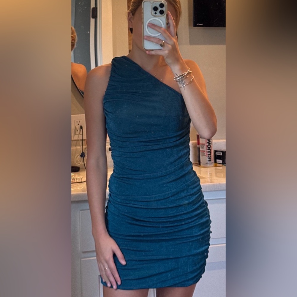 Elegant One-Shoulder Blue Dress